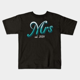 Mrs. EST. 2024 Newlywed Bride Celebration of Marriage Kids T-Shirt